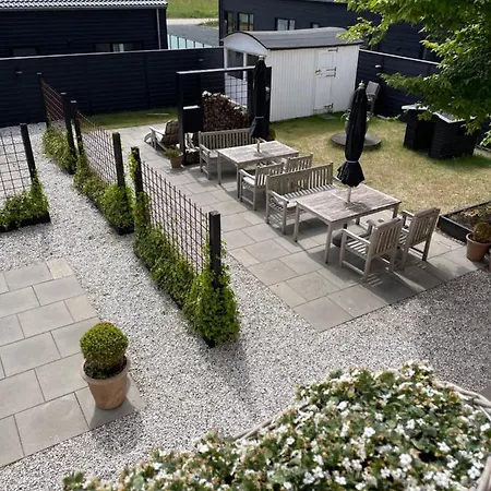 Hotel Kallehavegaard 2*